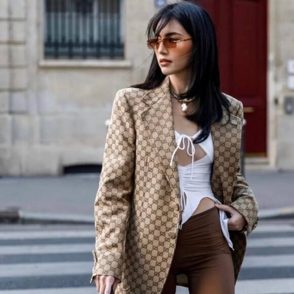 🕶️ New Gucci GG1221S 004 Sunglasses - Gold Frame, Red Gradient Lenses - Picture 3 of 13